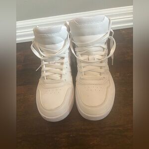 Adidas high tops men’s size 7.5